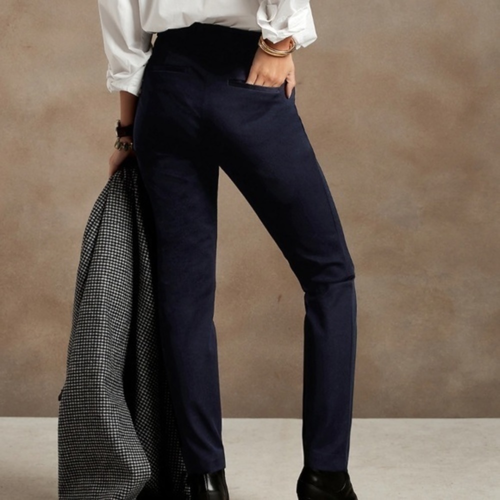 Banana Republic • Navy Sloan Trouser Pants - Picture 2 of 9